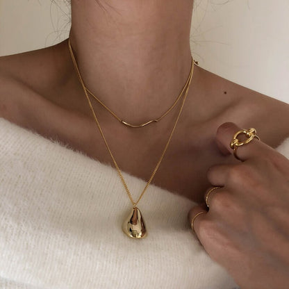 2 Piece Set of Waterdrop Gold Necklaces